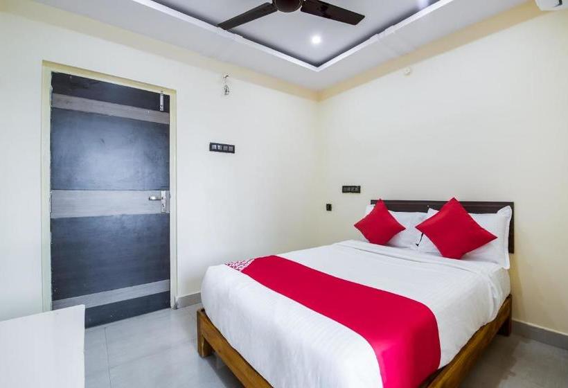 هتل Oyo 69110 Mohan Residency