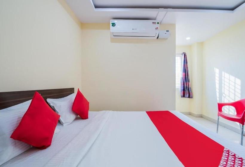 هتل Oyo 69110 Mohan Residency