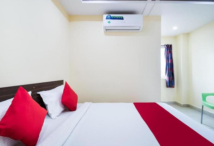 هتل Oyo 69110 Mohan Residency