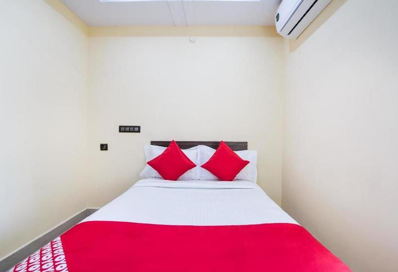 هتل Oyo 69110 Mohan Residency