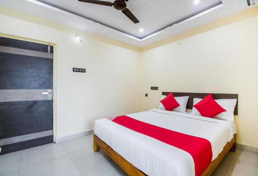 هتل Oyo 69110 Mohan Residency