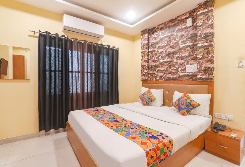 Fabhotel Swarn Banquet