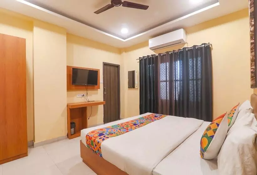 Fabhotel Swarn Banquet