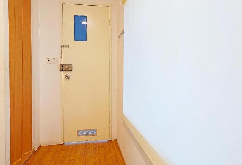 فندق Spot On 89805 The Traveler Home