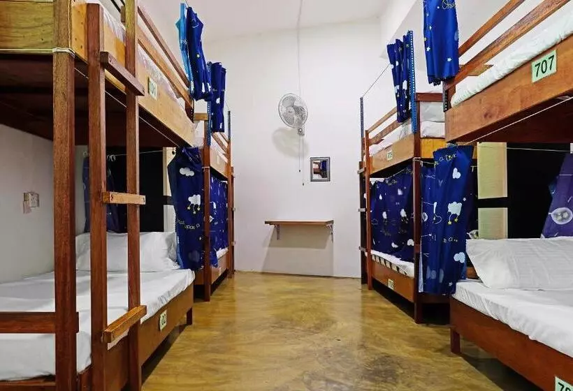 Hotelli Spot On 89805 The Traveler Home