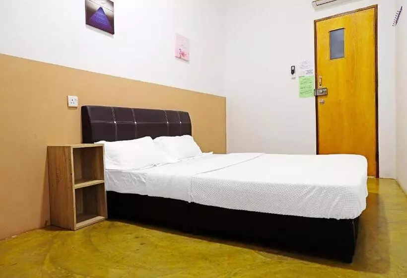 Hotelli Spot On 89805 The Traveler Home