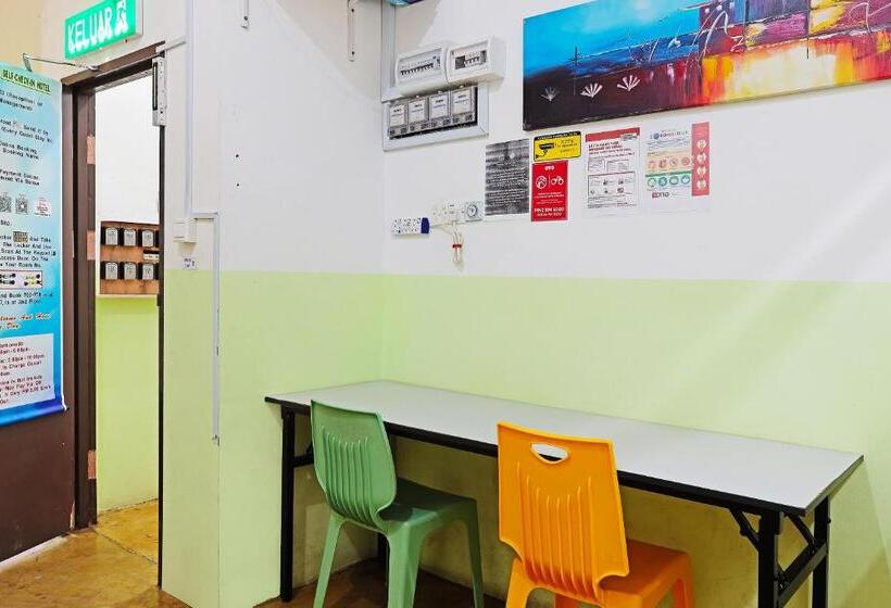 فندق Spot On 89805 The Traveler Home