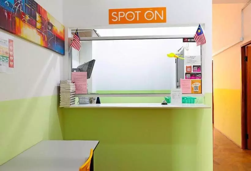 Hotelli Spot On 89805 The Traveler Home