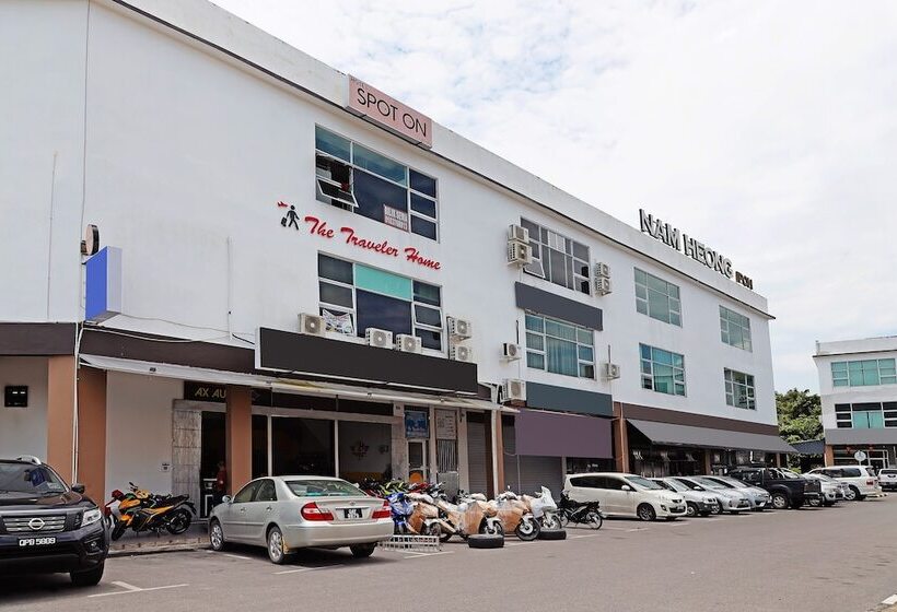 فندق Spot On 89805 The Traveler Home