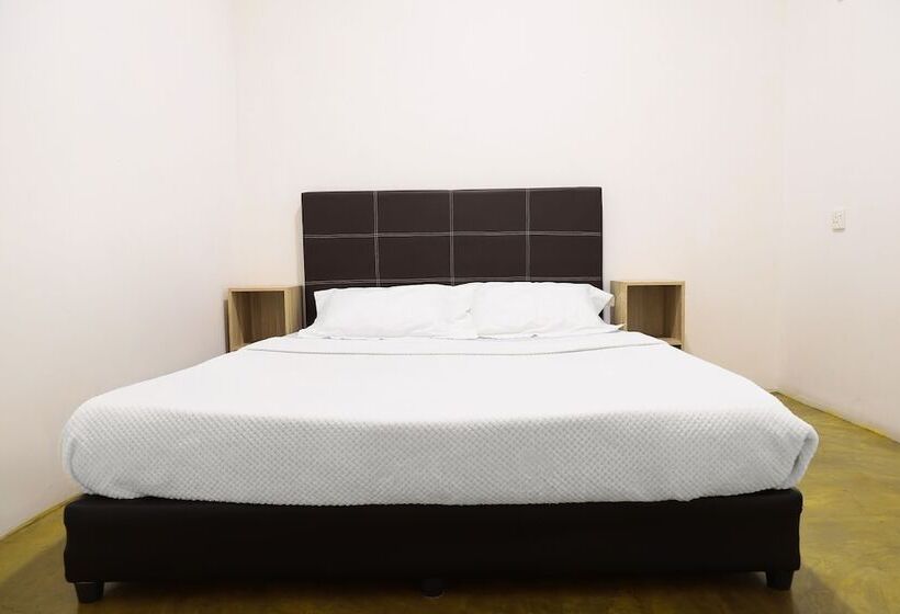 فندق Spot On 89805 The Traveler Home