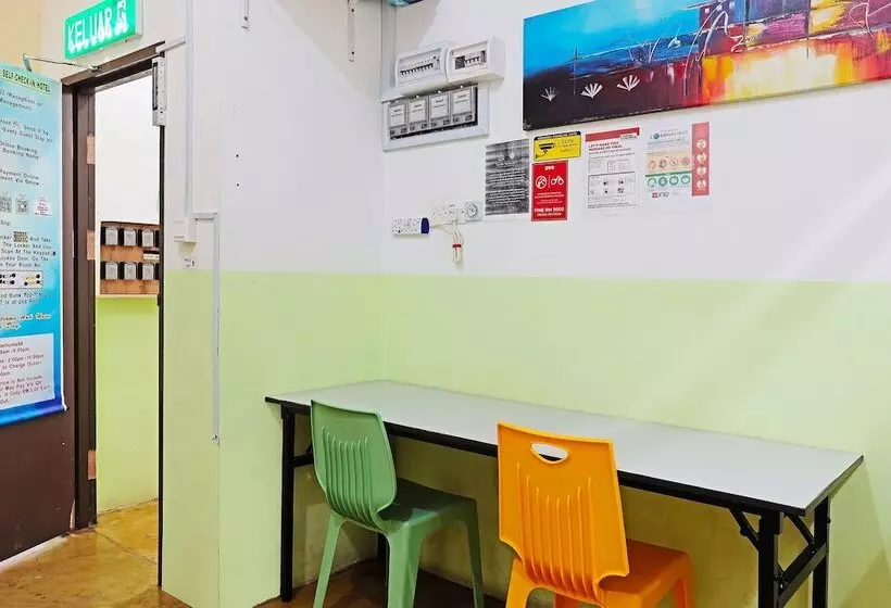 Hotelli Spot On 89805 The Traveler Home