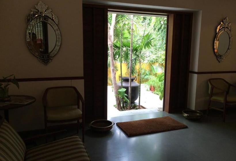 پانسیون Uteliaa Homestay