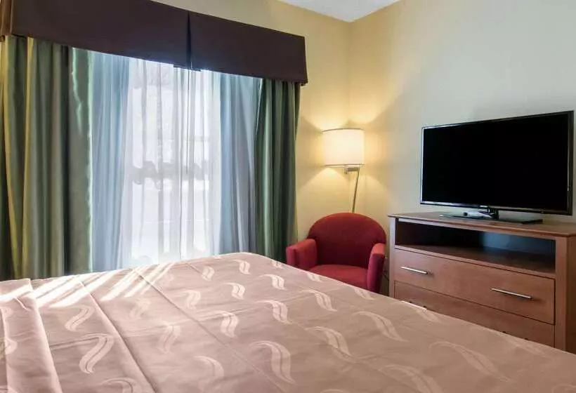 Clarion Hotel & Suites University Shippensburg