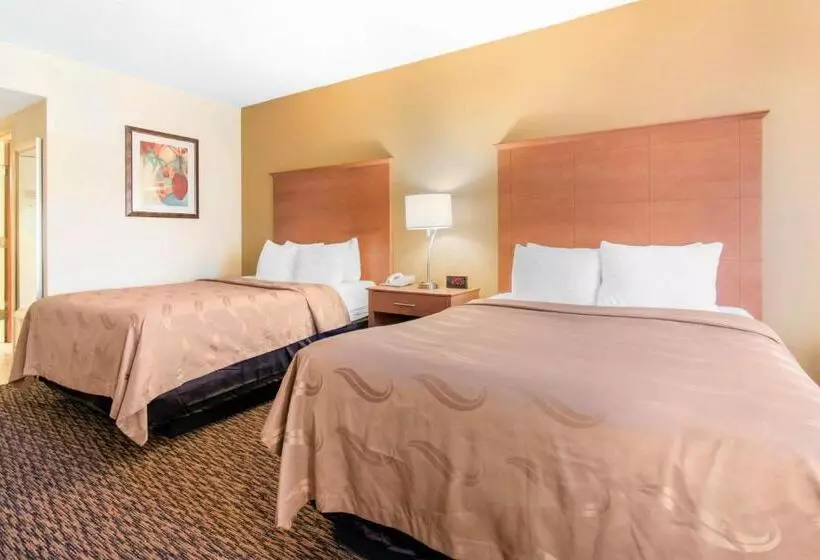 Clarion Hotel & Suites University Shippensburg