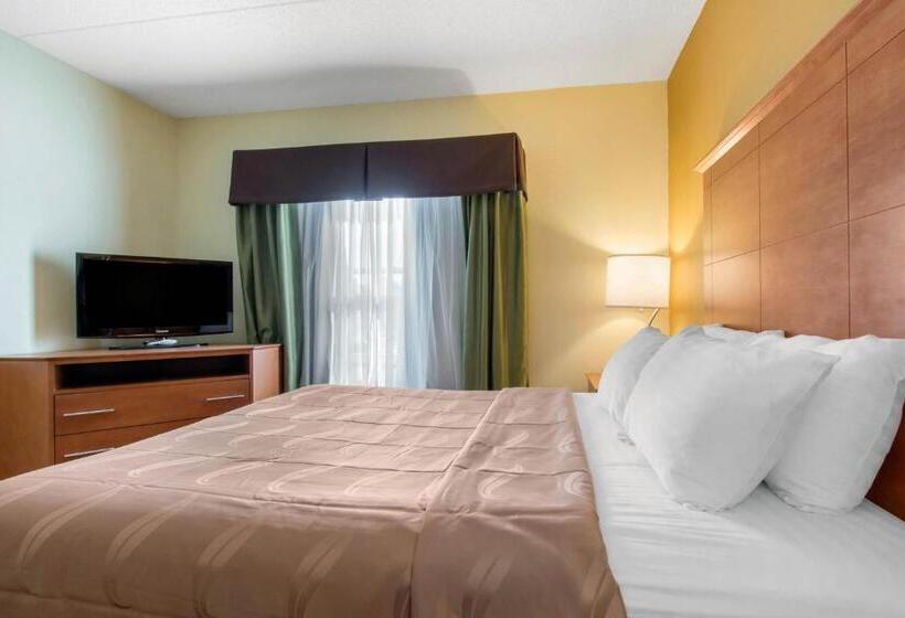 Clarion Hotel & Suites University Shippensburg