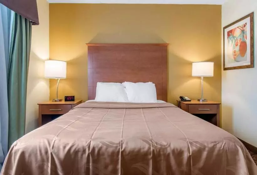 Clarion Hotel & Suites University Shippensburg
