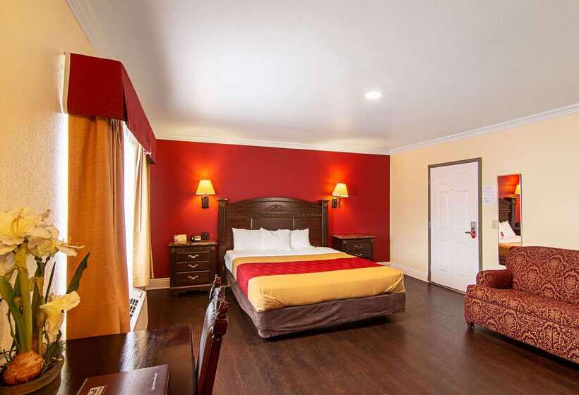 בית מלון כפרי Econo Lodge Long Beach I 405