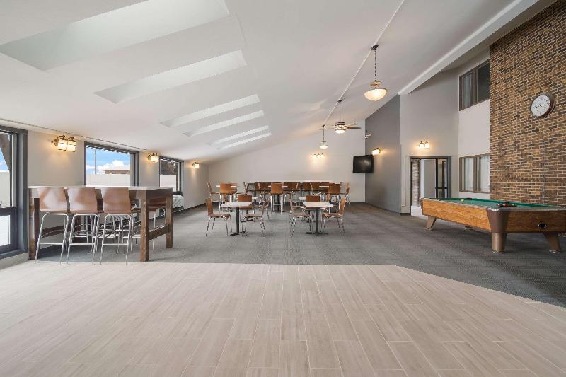 فندق Econo Lodge Williston