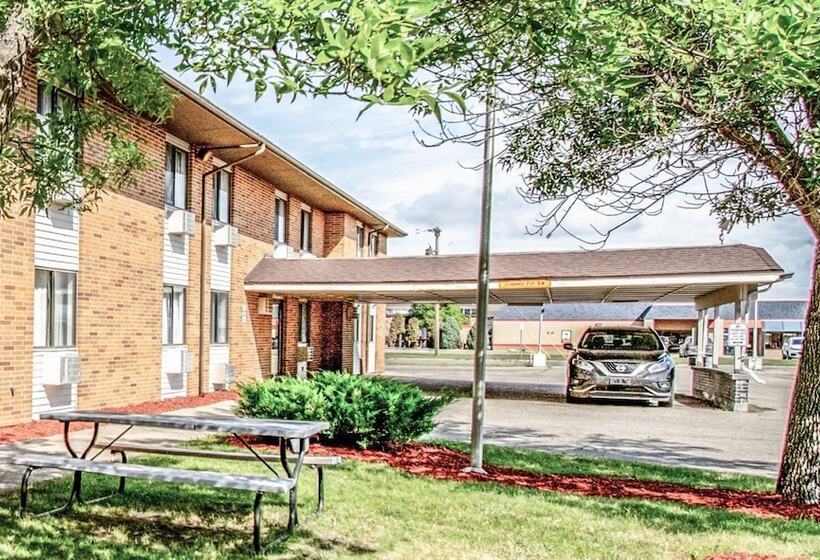 Economy Hotel Minot