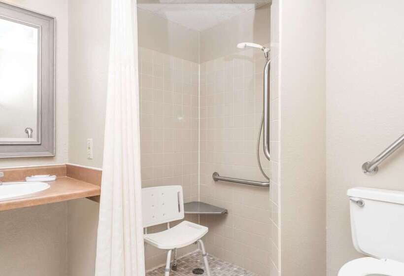 Отель Knights Inn Litchfield