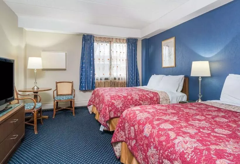 Отель Knights Inn Litchfield