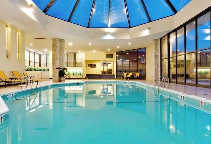 هتل Reading Vitality