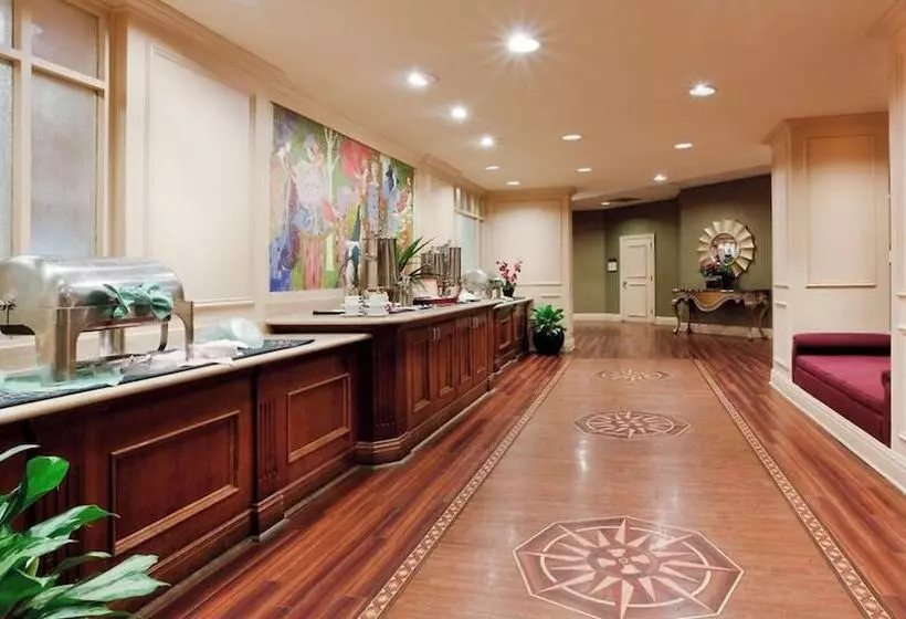 هتل Reading Vitality