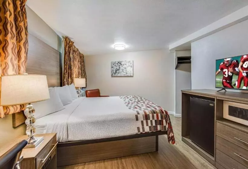 בית מלון כפרי Ramada By Wyndham Medford Airport North