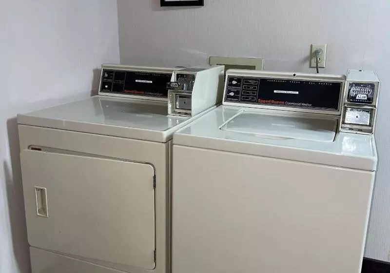 בית מלון כפרי Scenic Hills Inn