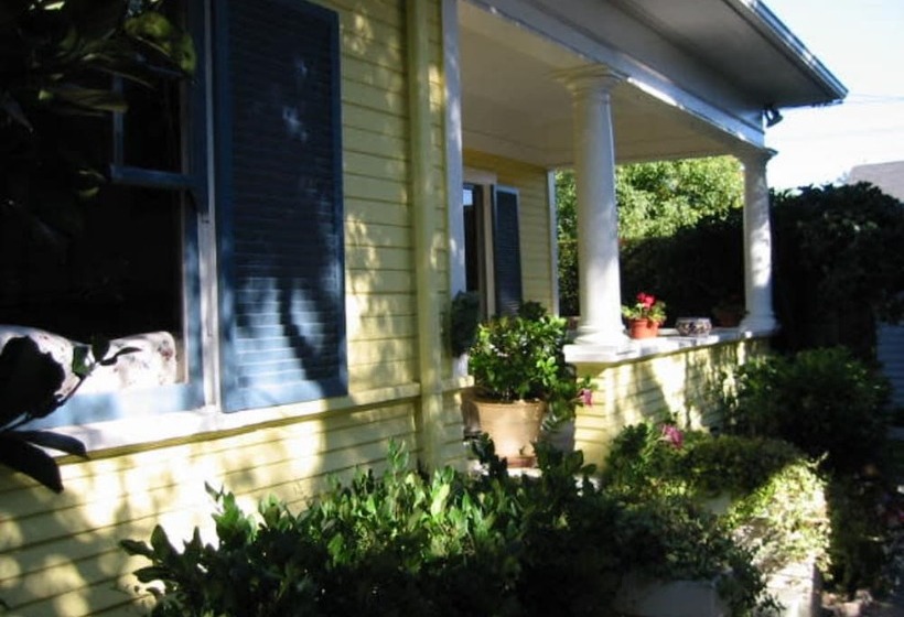 酒店 Secret Garden Inn & Cottages