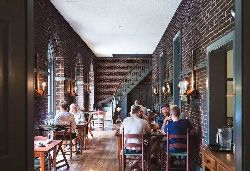 Отель Shaker Village Of Pleasant Hill