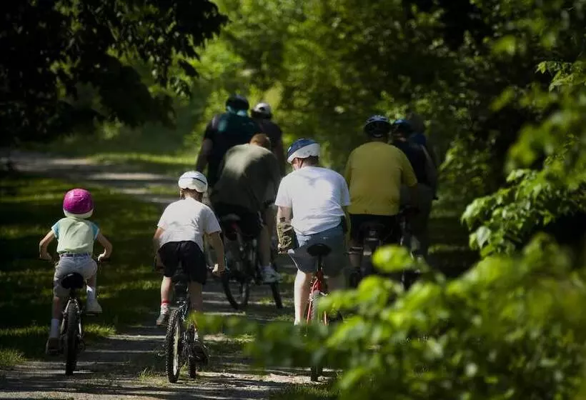 Отель Shaker Village Of Pleasant Hill