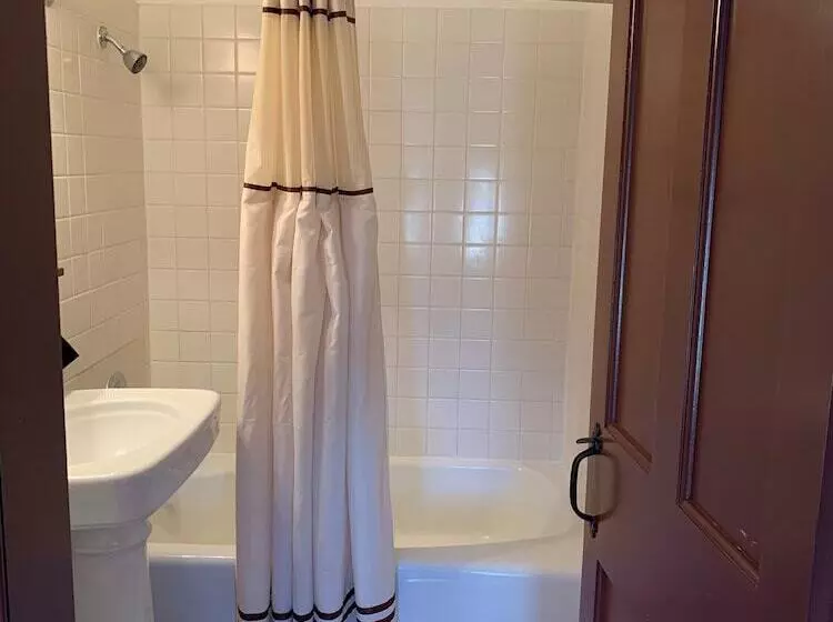 Отель Shaker Village Of Pleasant Hill