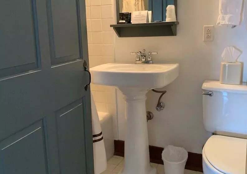 Отель Shaker Village Of Pleasant Hill