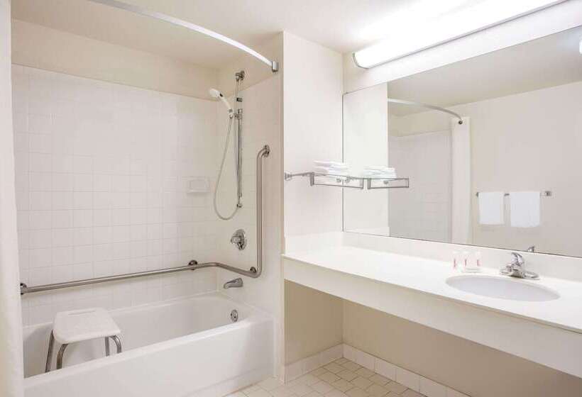 ホテル Super 8 By Wyndham Lavonia