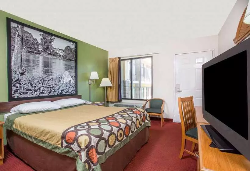 فندق Super 8 By Wyndham Lavonia