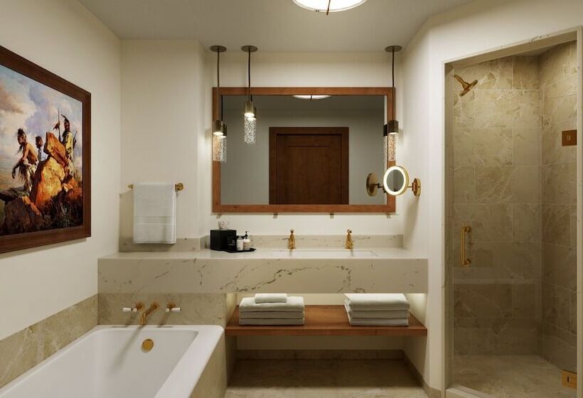 هتل The Rusty Parrot Lodge And Spa