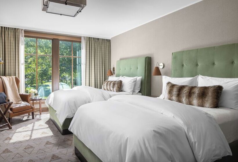 هتل The Rusty Parrot Lodge And Spa