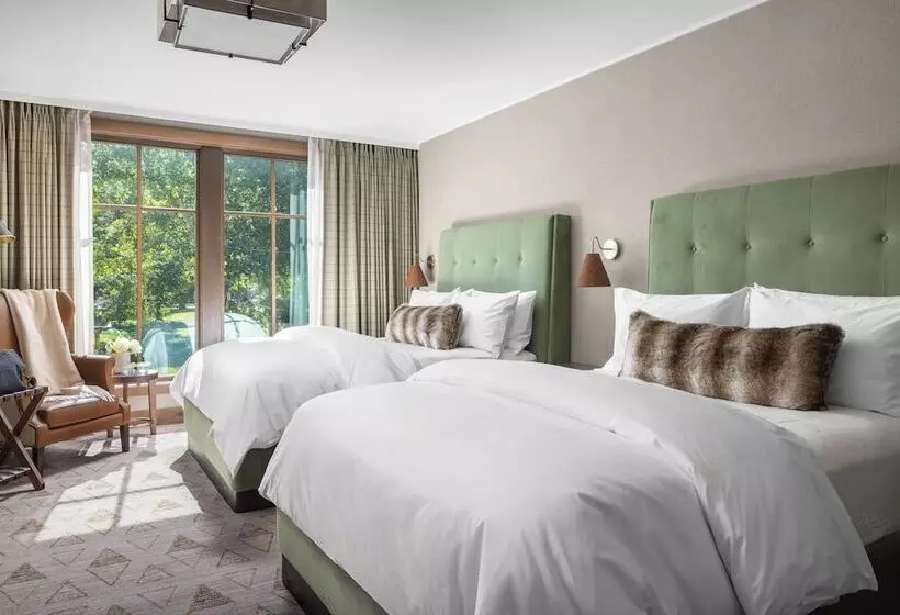 Отель The Rusty Parrot Lodge And Spa