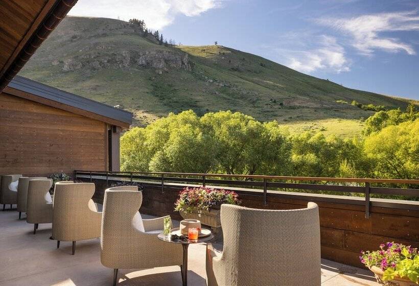 هتل The Rusty Parrot Lodge And Spa