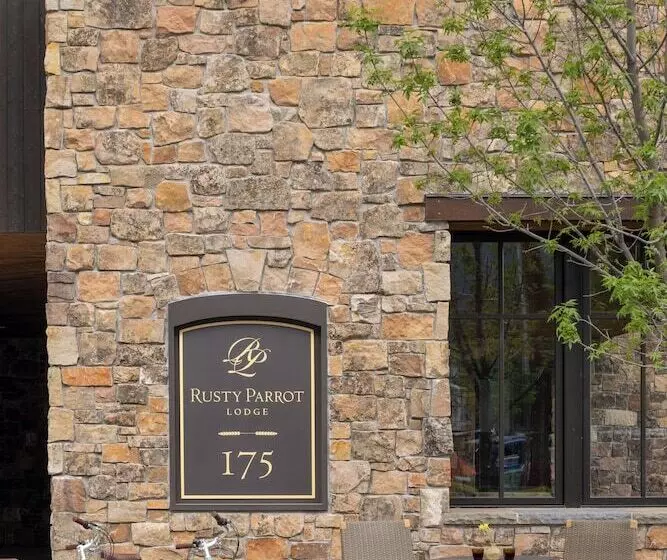 Отель The Rusty Parrot Lodge And Spa