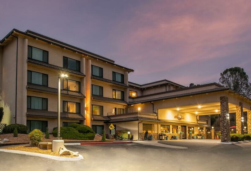 Yosemite Southgate Hotel & Suites