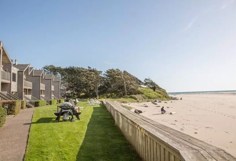 モーテル Schooner S Cove Inn