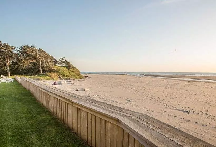 モーテル Schooner S Cove Inn