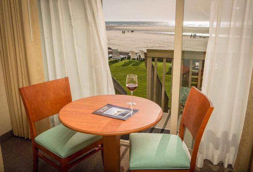 فندق على الطريق Schooner S Cove Inn