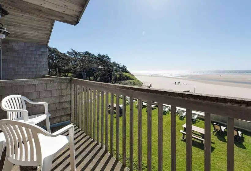 モーテル Schooner S Cove Inn