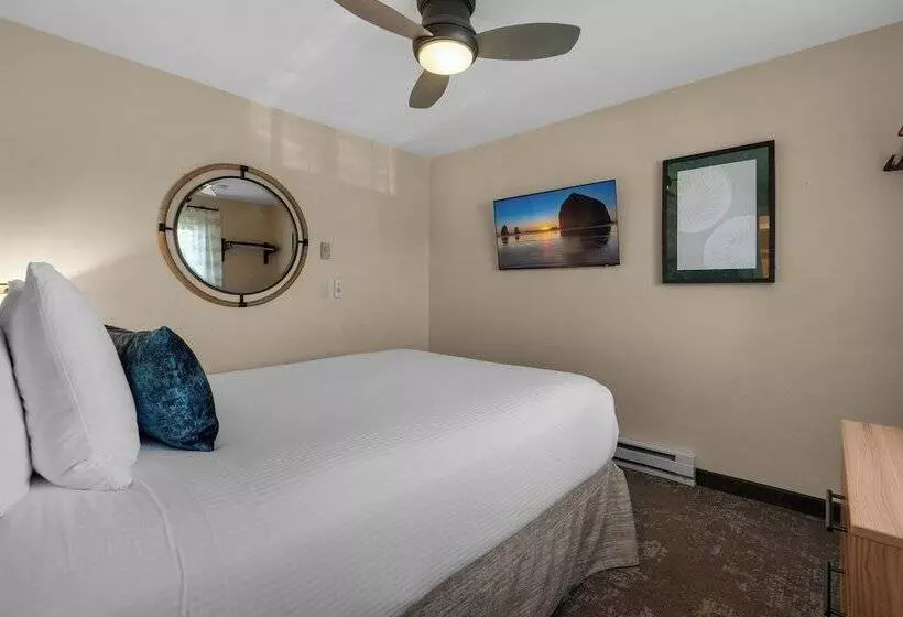 モーテル Schooner S Cove Inn