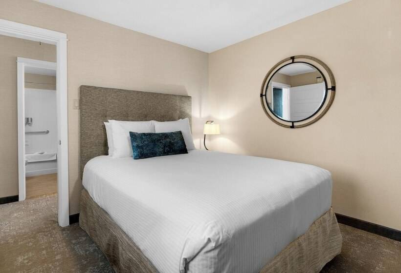 فندق على الطريق Schooner S Cove Inn