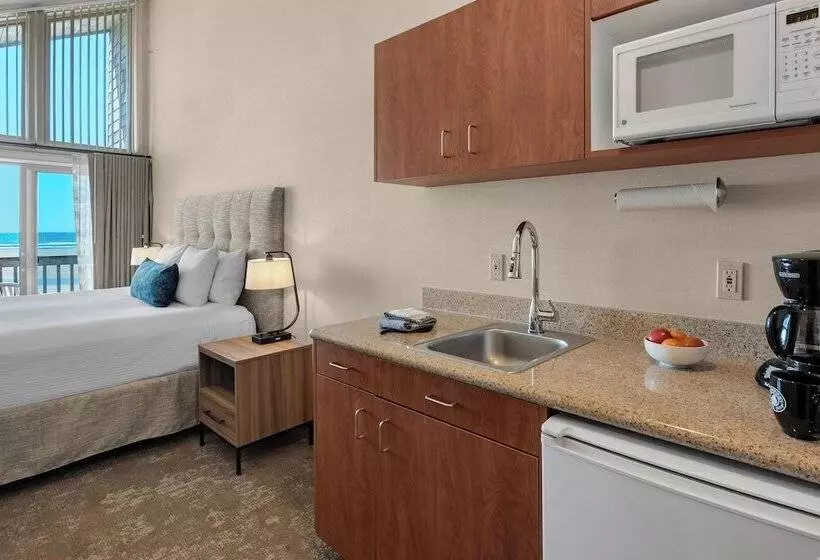 モーテル Schooner S Cove Inn