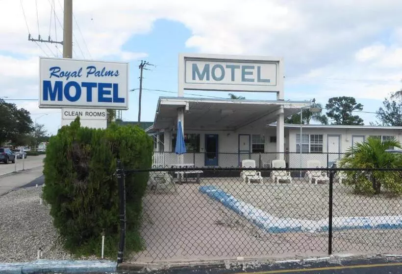 Royal Palms Motel
